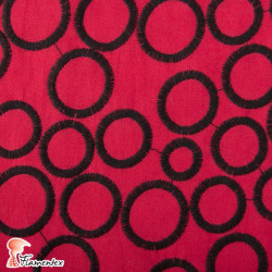 ALMENDRO. Embroidered batiste fabric with cotton thread.