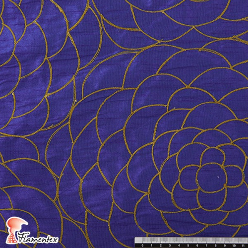 BAMBERA. Embroidered fabric, ideal for special occasion dresses.