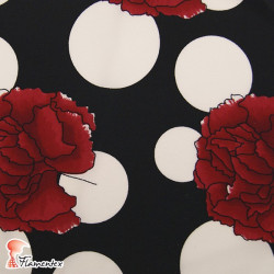 NATASHA CLAVEL TOPO. Drape crêpe fabric. Normally used for flamenco dresses. Polka dot and carnation print.