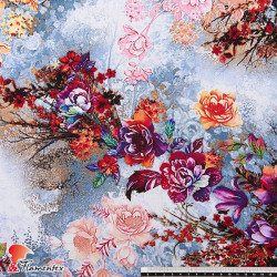 ESTEPONA. Drape soft fabric with floral print.