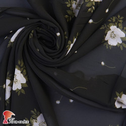 CARDEÑA. Thin chiffon fabric with floral print.