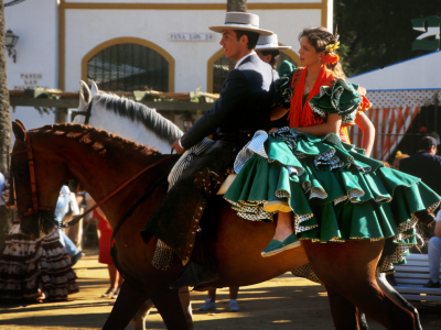 Nueva Colección Flamenca 2024: tejidos distinguidos